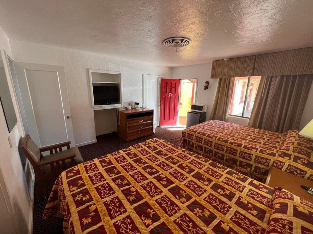 Quail Inn Motel 土桑 外观 照片